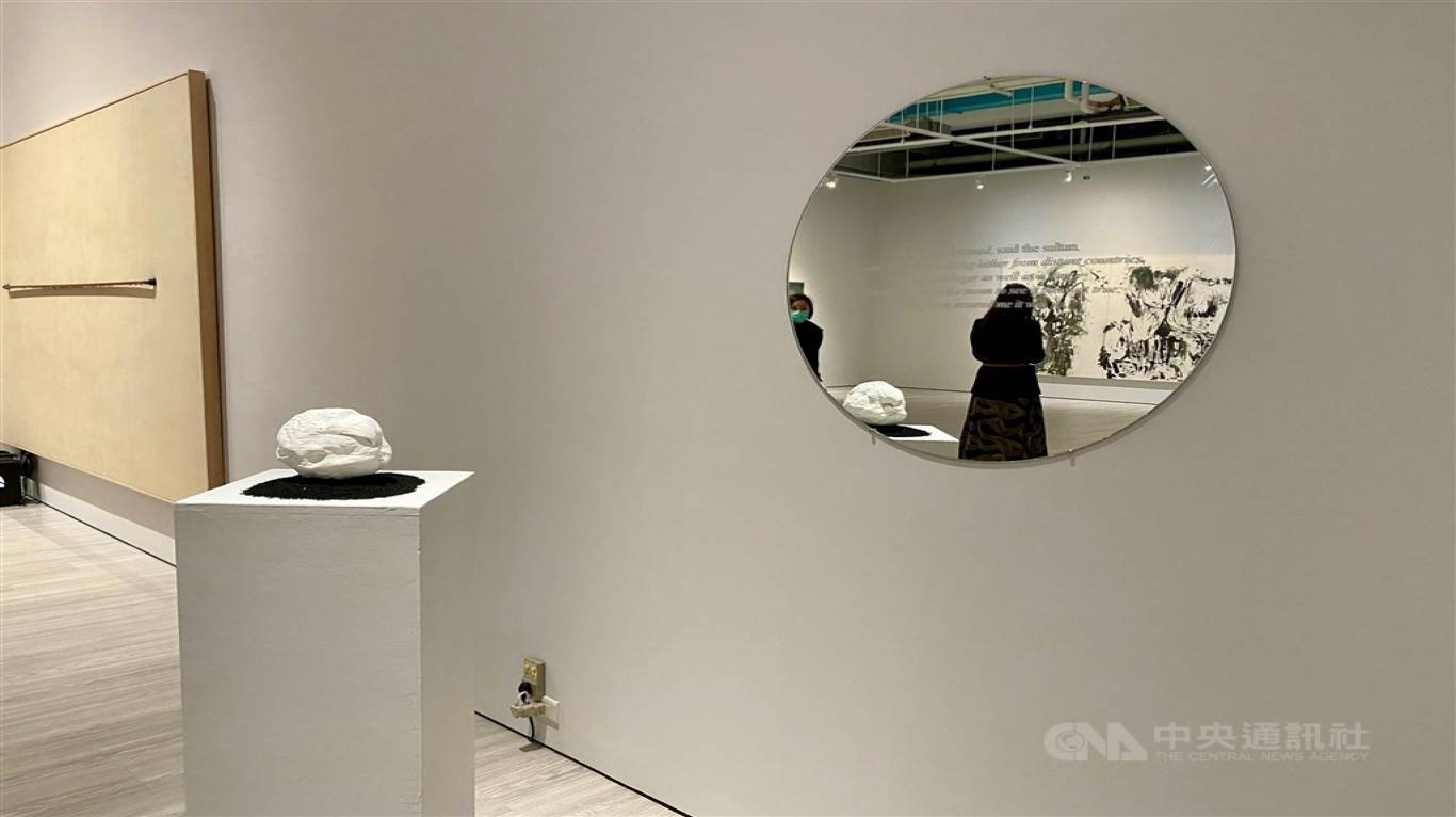 Patricia Eustaquio's 'Land' in the spotlight at Taiwan art gallery.jpeg